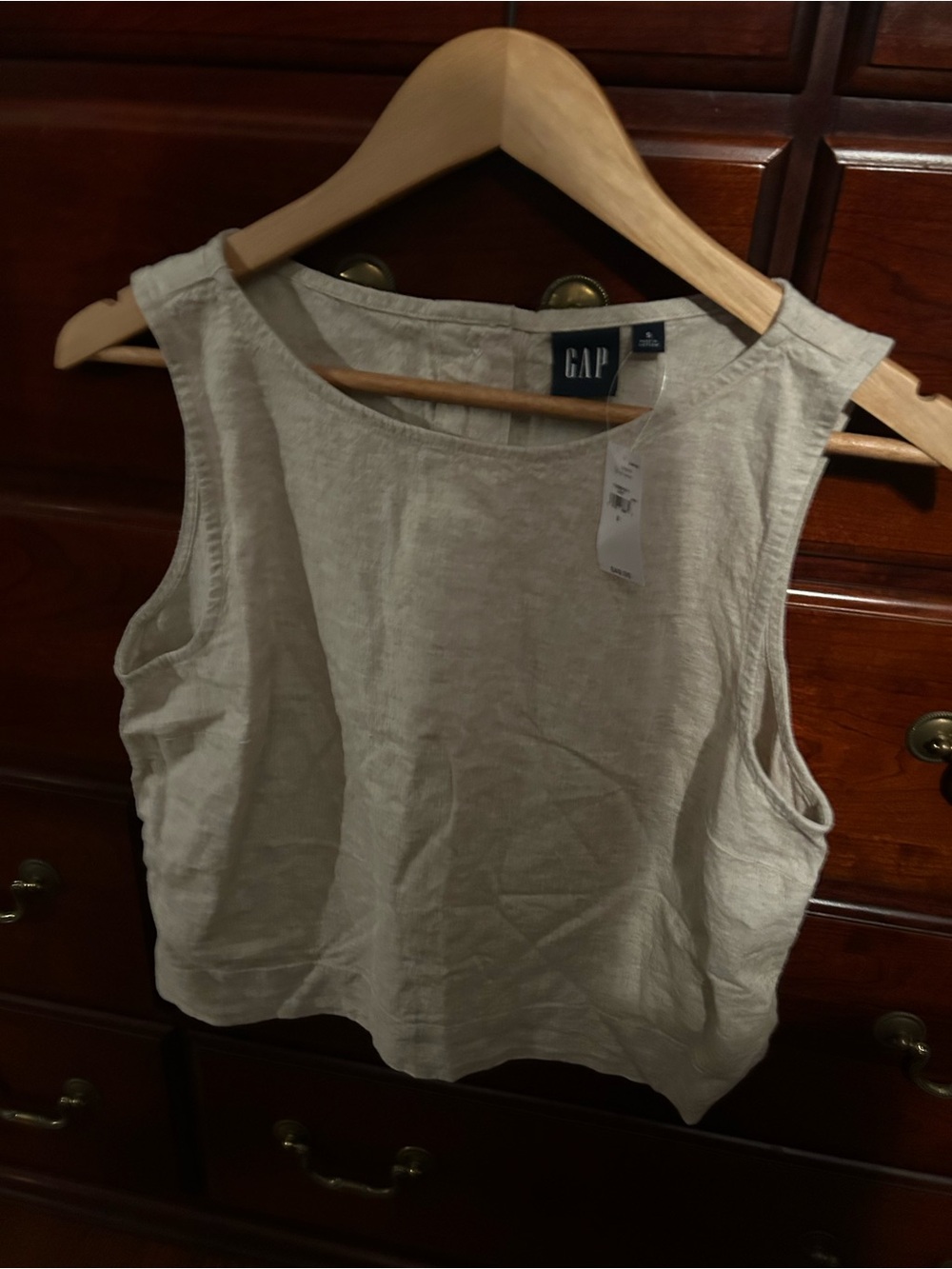 GAP Linen-Blend Scoop Neck Tank Top in Cream
